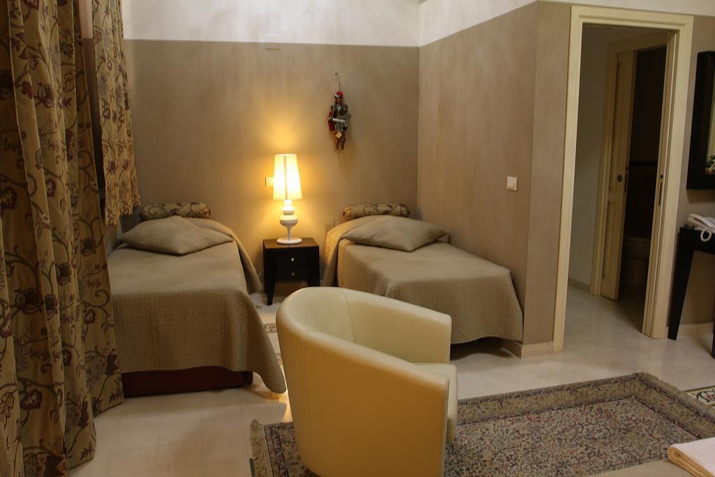 Abatellis Luxury Otel Palermo Oda fotoğraf